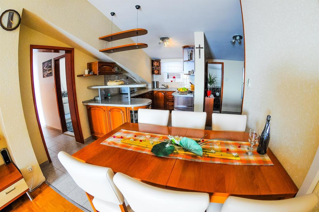 Apartments Marija Petricevic Подстрана Стая снимка